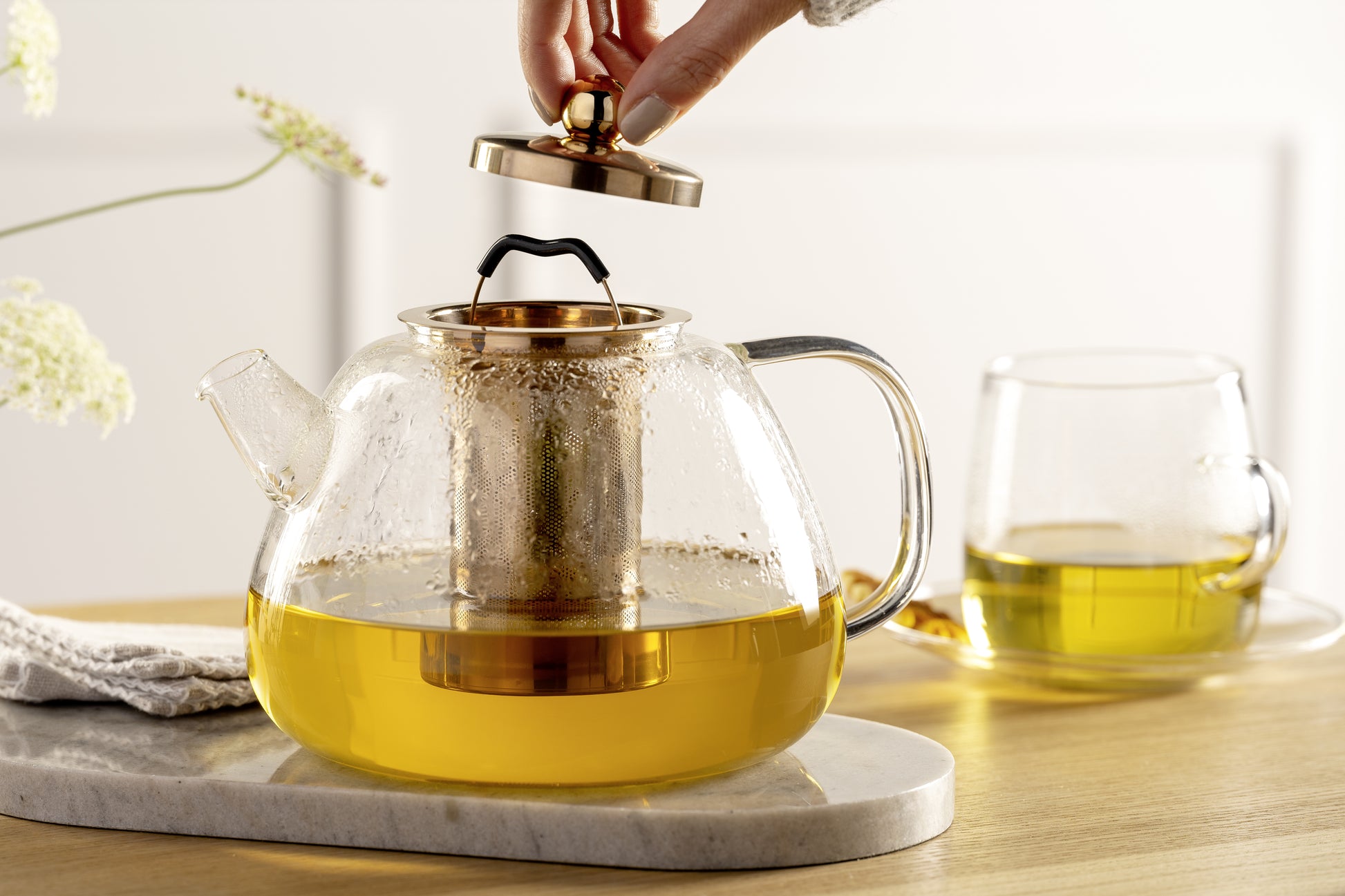LEONARDO Teekanne – 1,5 l, Borosilikatglas, transparent, abnehmbarer Deckel, mit Teefilter, spülmaschinenfest