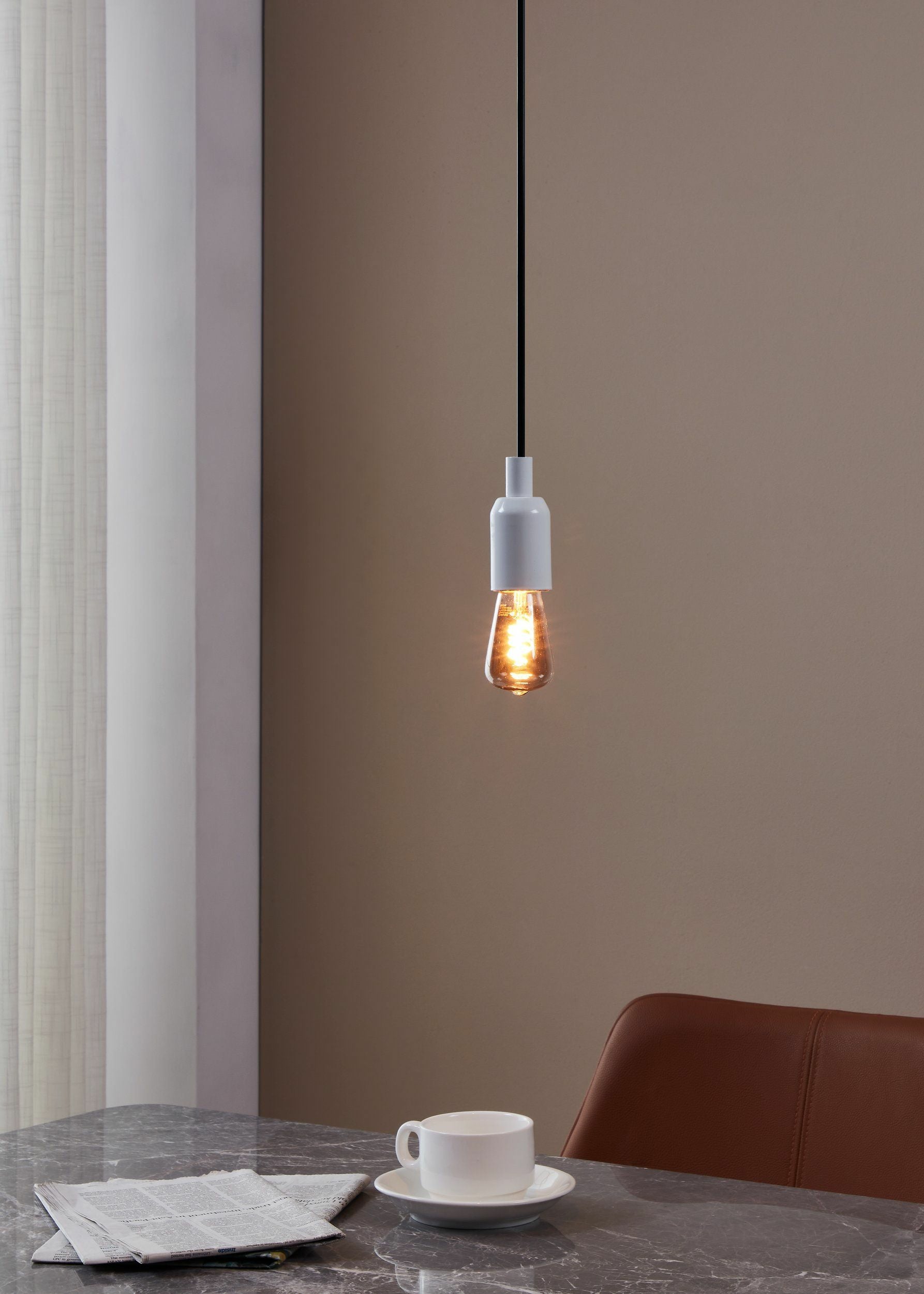 EGLO Leuchtmittel E27 ST48 – Warmweiss 2000 K, 100 lm, 4 W, dimmbar – IP20 – 1 Stk. – Schwarz, Glas