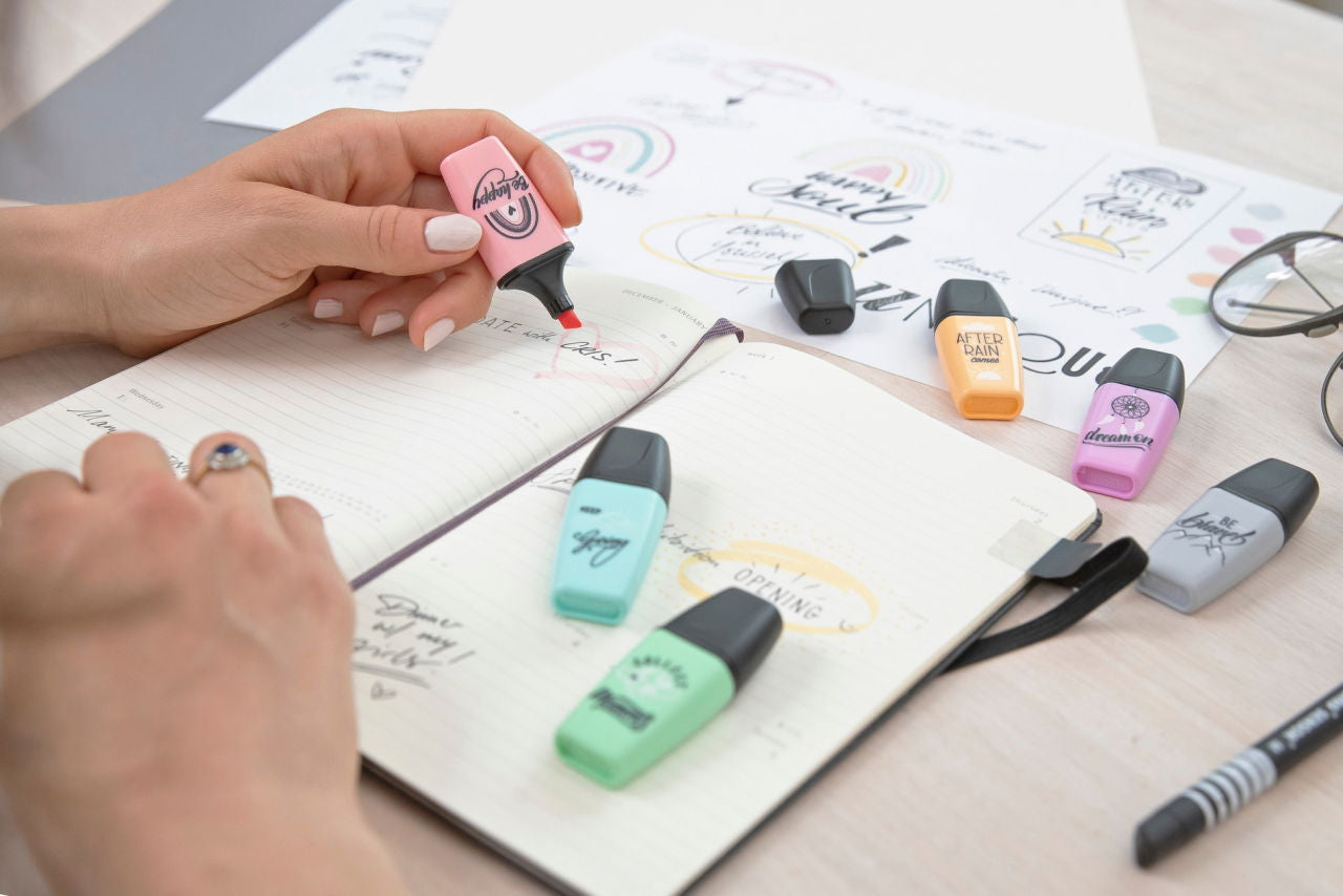 STABILO BOSS Textmarker Mini Set 3 Farben Pastell – Keilspitze, 2–5 mm