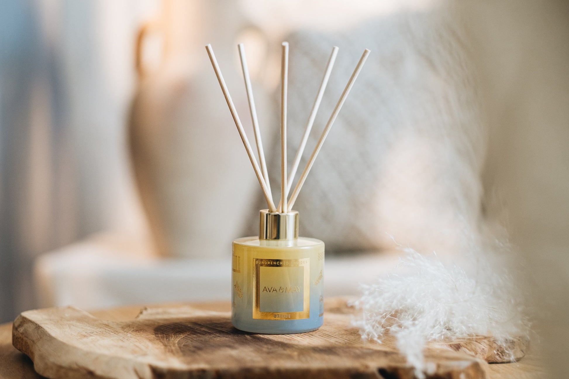 AVA & MAY Duftstäbchen Sundrenched Rhodes Feige – 100 ml – Stäbchen aus Echtholz