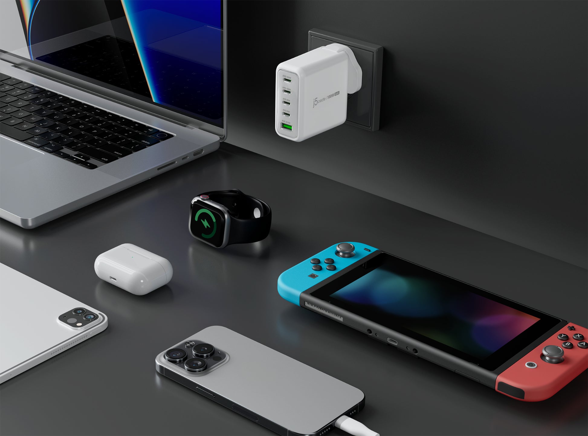 j5create Ladegerät – 100 W, 5× USB-C, GaN