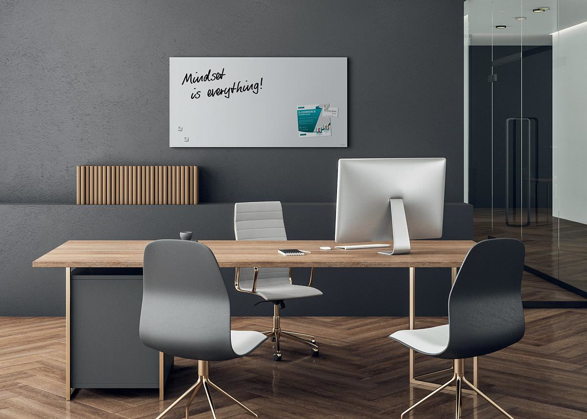 Sigel Whiteboard – 91 × 46 cm, Glas, magnetisch, Wandmontage, inkl. Magnete, Montagesatz