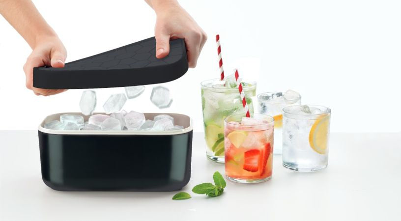 Lékué Eiswürfelbox – 22,5 × 12,5 × 12 cm, Silikon, Schwarz, 132 Stk., mit Deckel, spülmaschinenbeständig