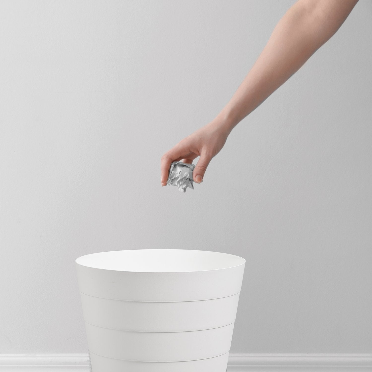 Zeller Present Papierkorb 18107 – 13,5 l – Kunststoff (PP), rund – weiss