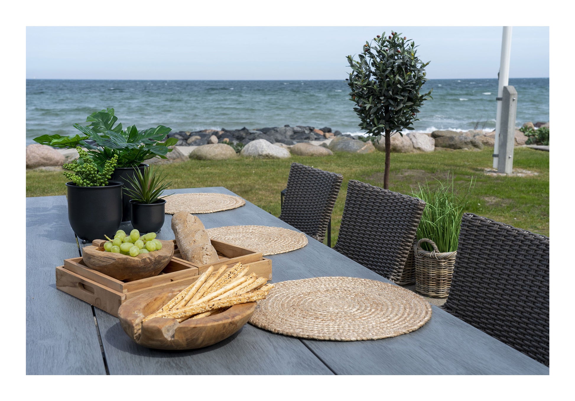 House Nordic Schale – Teakholz, Natur – Ø 30 × 10 cm