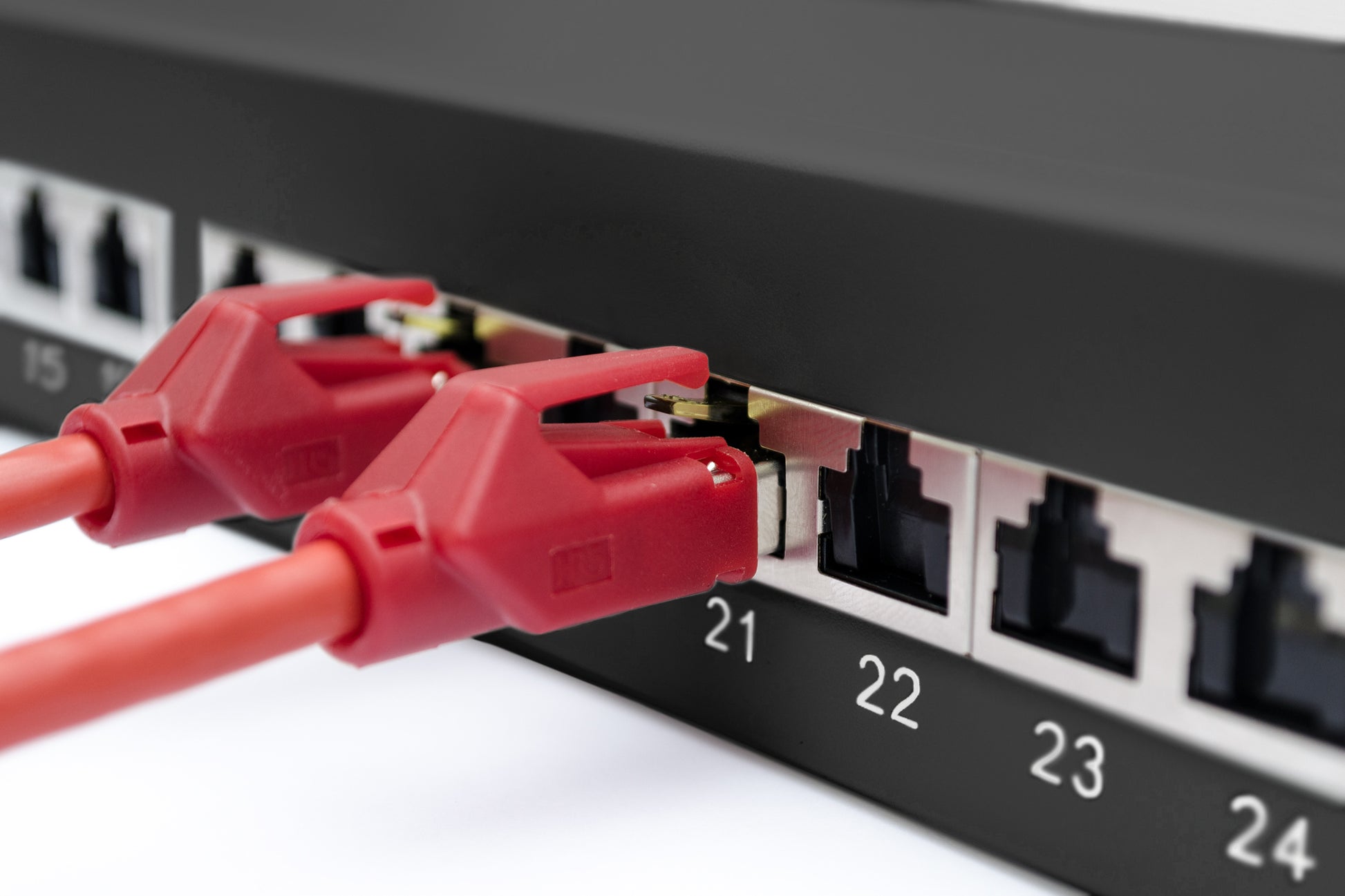 Digitus Patchpanel 24× RJ-45 – Cat6A (Klasse EA), geschirmt, 1U, 19", Schwarz, Stahl