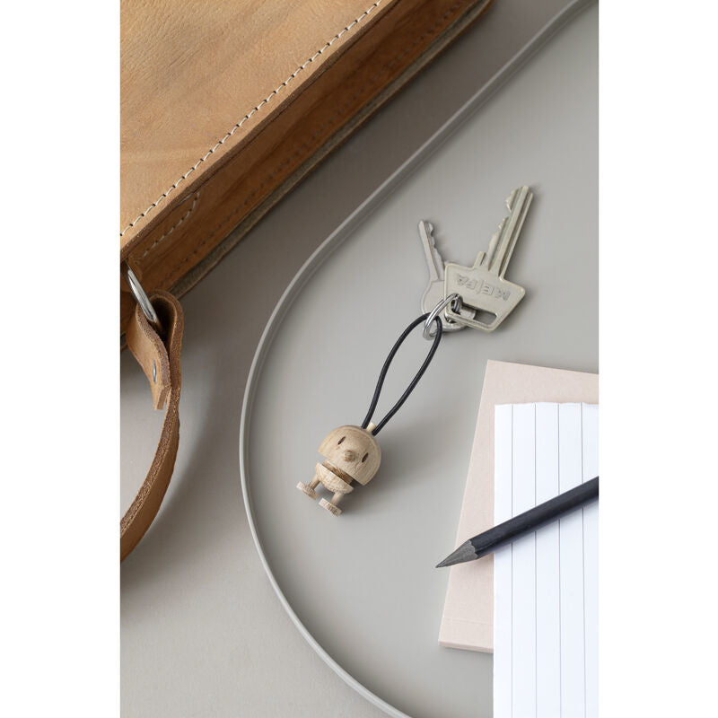Hoptimist Deko-Schlüsselanhänger Bumble – Eiche, Braun, 15 × 30 mm