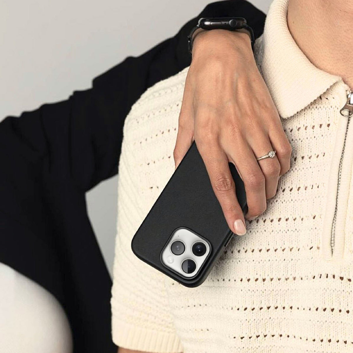 Vonmählen Backcover Like Leather – für Apple iPhone 16 Pro – schwarz – Leder – MagSafe-kompatibel