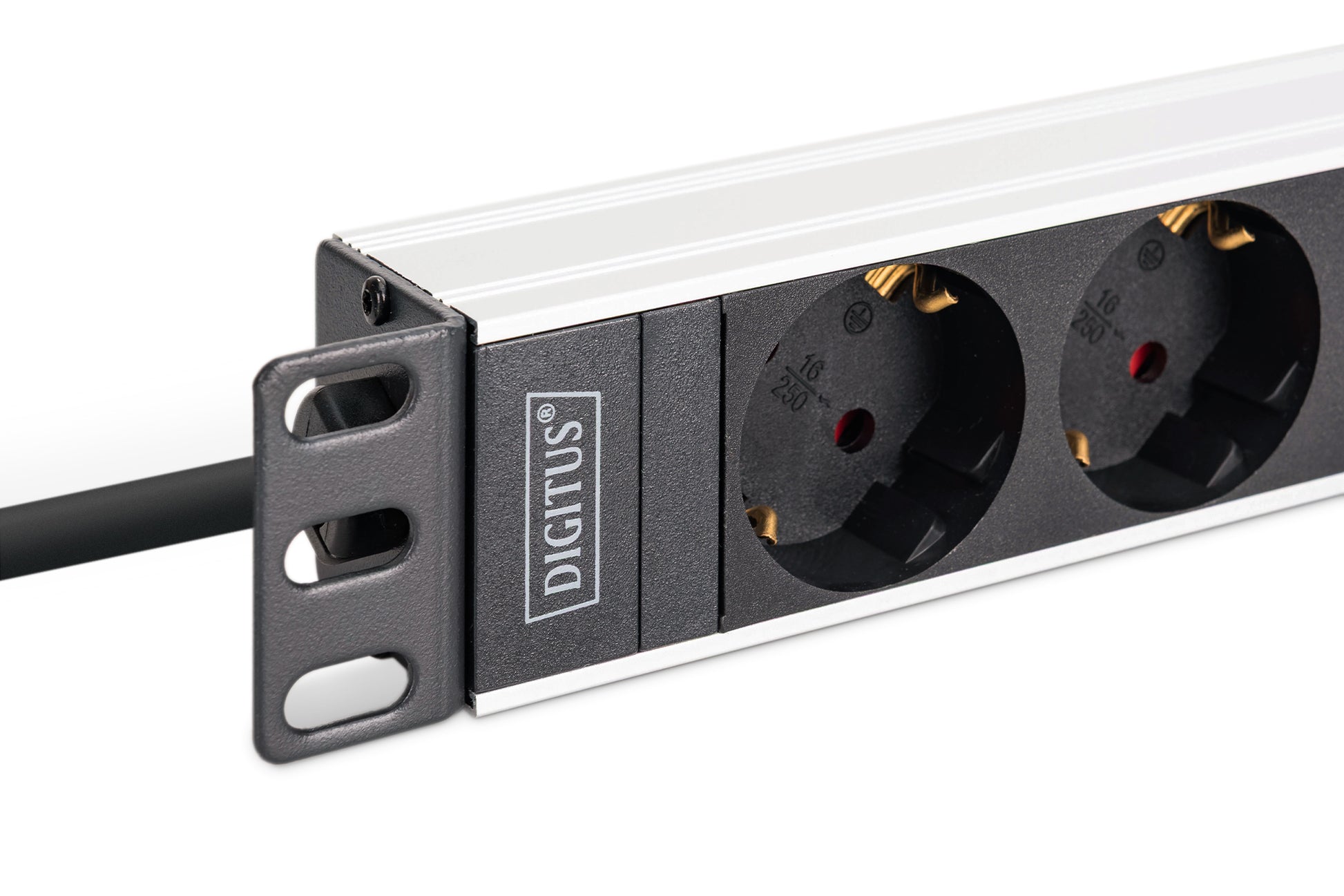 Digitus Rack-PDU DN-95440 – 1U horizontal/vertikal, 9× Typ F, IEC C20, 230 V/16 A, 2 m, schwarz/silber