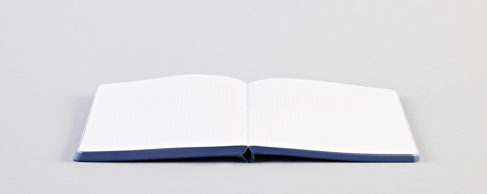 nuuna Notizbuch – 135 × 203 mm – 176 Seiten – 120 g/m² – Softcover, abgerundete Kanten, Stoffbezug, blau/rosa