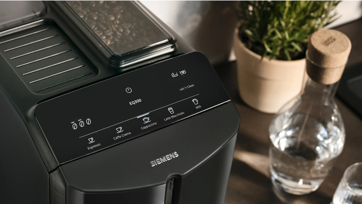 Siemens EQ300 TF301E19 Kaffeevollautomat – 15 bar, 1,4 l, 250 g, Keramik-Mahlwerk, Schwarz
