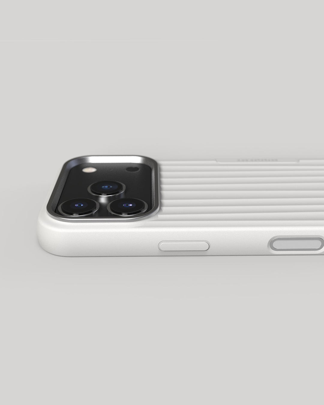 Nudient – Backcover – für Apple iPhone 17 Pro – weiss – MagSafe-kompatibel