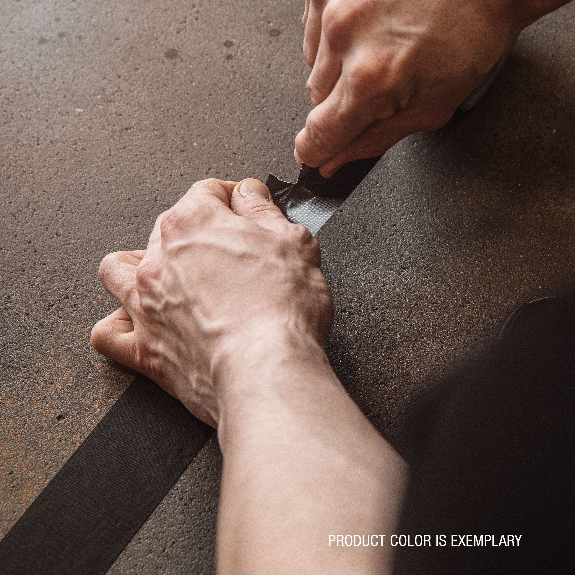 Defender Exa-Tape S50 Gewebeband – 50 mm × 50 m, silber, glänzend, UV-beständig, 1 Stück