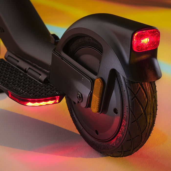 Pure Electric x McLaren – E-Scooter – 500 W, 10", 25 km/h, Reichweite bis 40 km, 432 Wh, schwarz