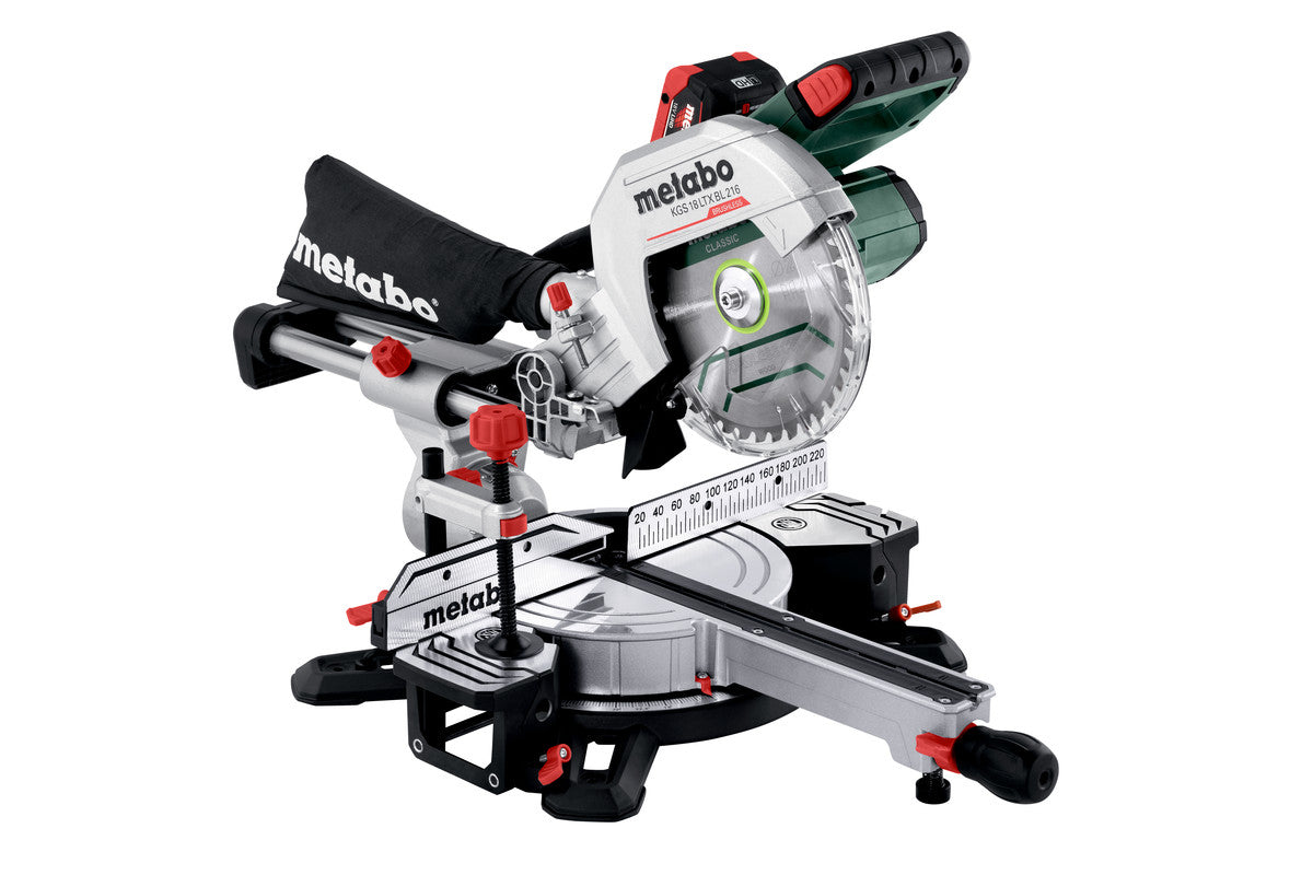 Metabo Kapp- und Gehrungssäge KGS 18 LTX BL 216 – 18 V (CAS) – Sägeblattdurchmesser 216 mm – mit Akku und Ladegerät
