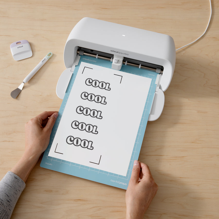 Cricut Spezialfolie – für Cricut Joy Xtra Schneideplotter, Inkjetdrucker, A4 (210 × 297 mm), 12 Blatt