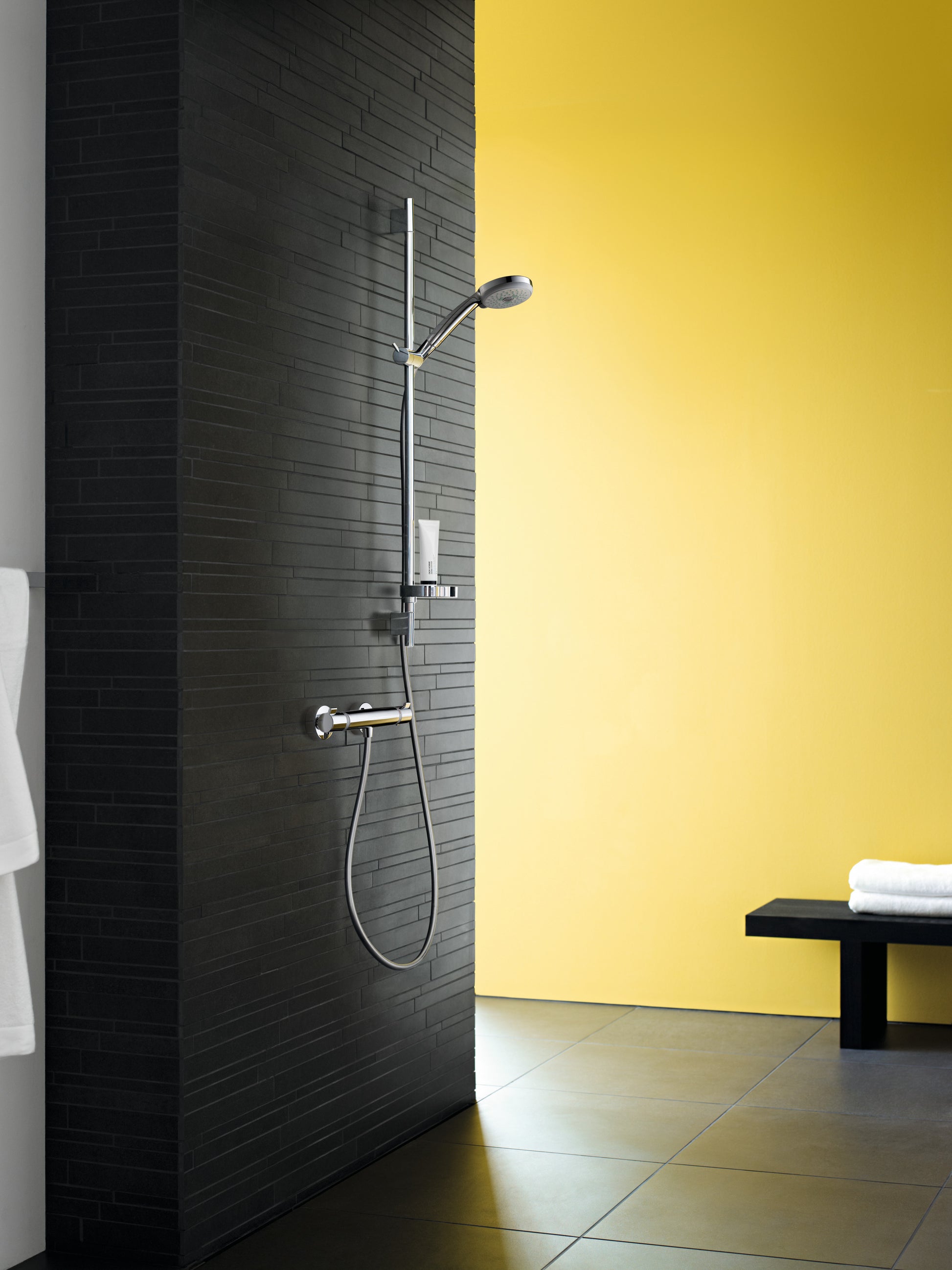 Hansgrohe Handbrause Croma 100 – 10×19.9×18.6 cm, Kunststoff, 4 Strahlarten, Chrom