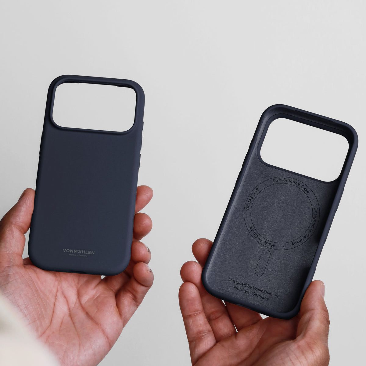 Vonmählen Backcover – für Apple iPhone 17 Pro – dunkelblau – Silikon – MagSafe-kompatibel