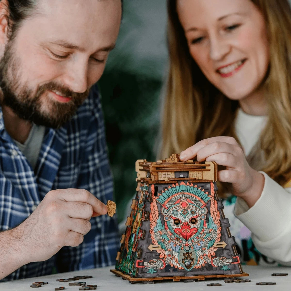 iDventure CluePuzzle – Die Sonnenpyramide – Logikspiel, 1–2 Spieler, ab 14 Jahren, 60 Min., DE