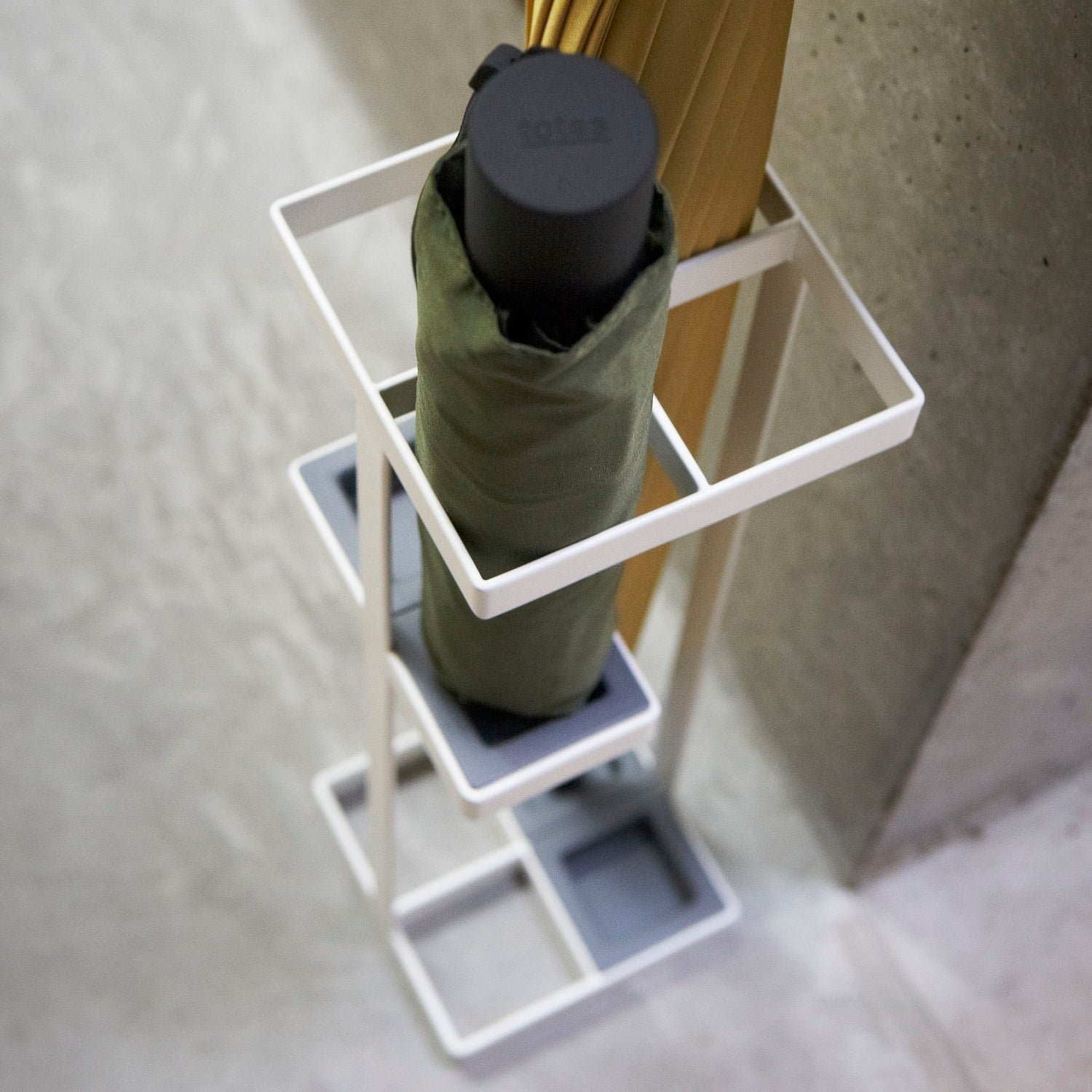 Yamazaki Schirmständer – Polypropylen/Stahl – Weiss – Ø 110 × 360 mm