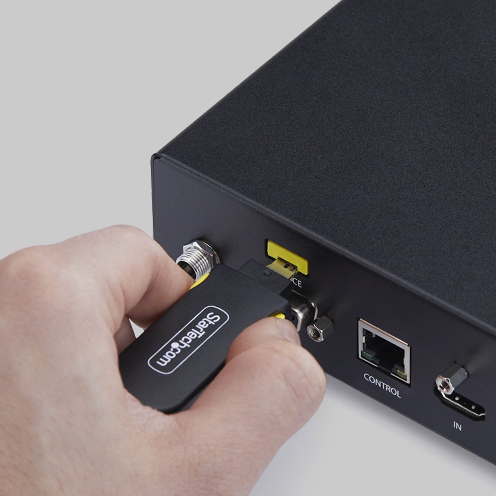 StarTech.com Schnittstellenblockierung + Schlüssel – USB-A – Schwarz – für USB Typ-A – 4er-Set