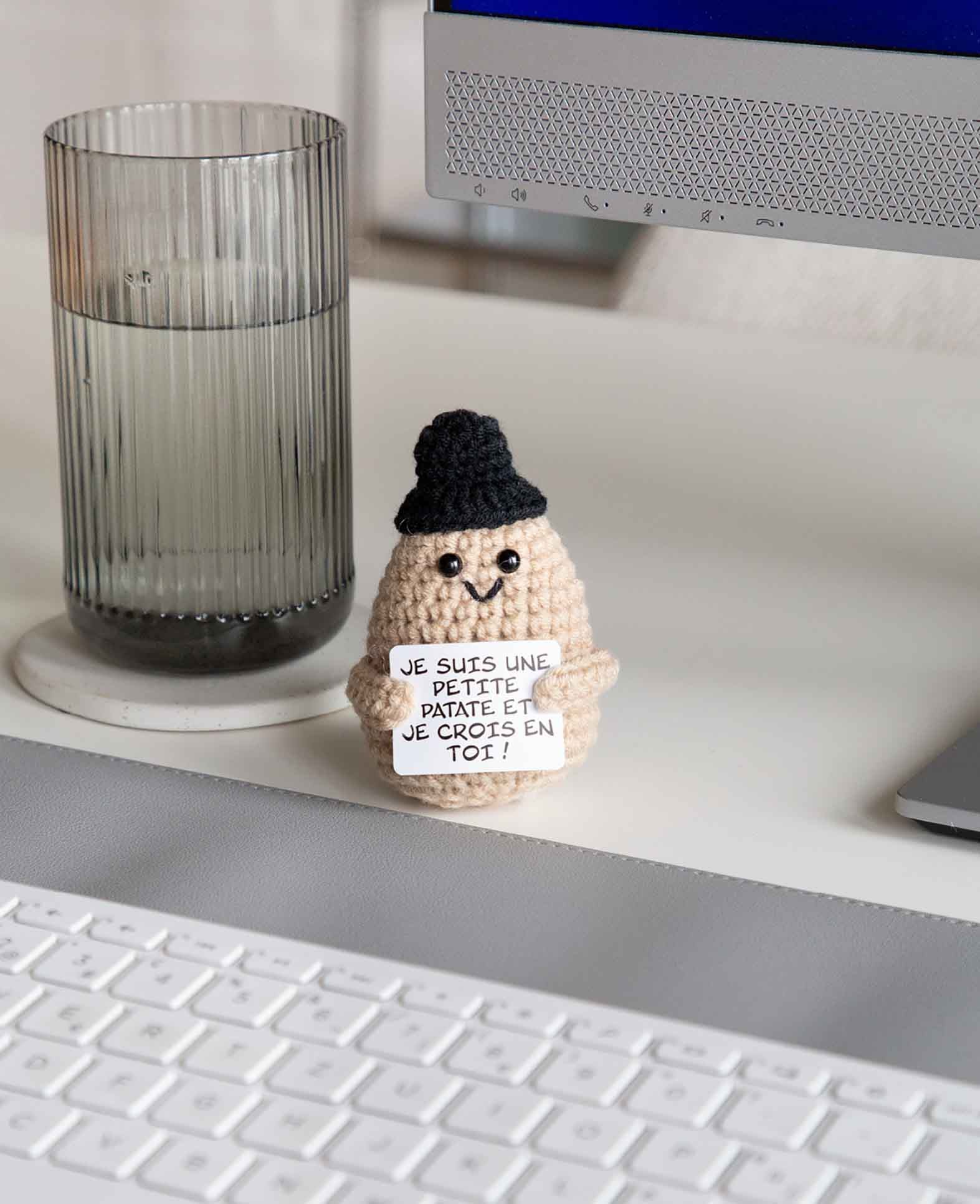 I am Creative Plüschtier Positive Potato Französisch – 9,5 cm – beige, schwarz, weiss – 1 Stück