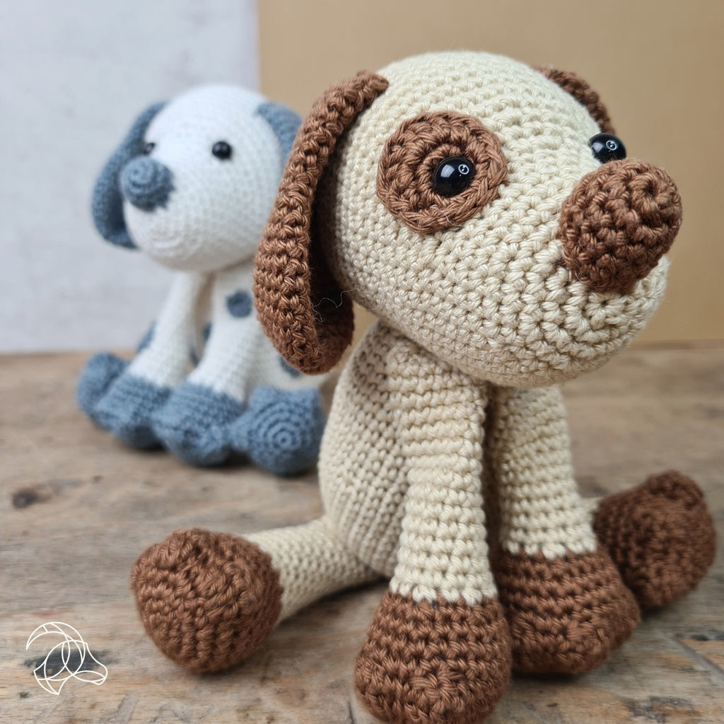 Hardicraft Hund Fiep Häkelset Braun – 20 cm