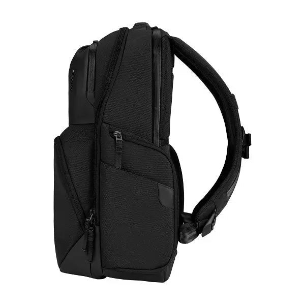 Incase City-Rucksack A.R.C. Commuter – mit Tabletfach, rPET-Polyester – Schwarz, 406,4 × 482,6 × 127 mm