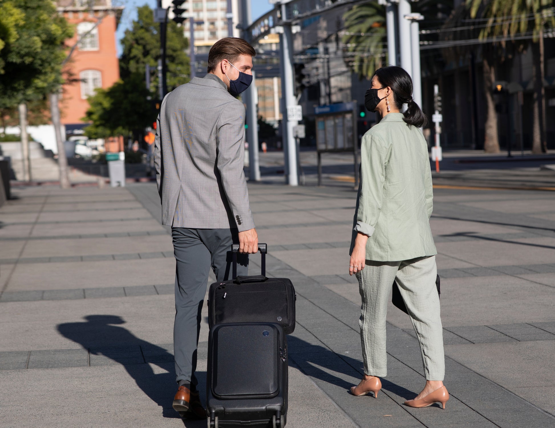 HP Notebook-Tasche bis 14,1" – Trolley-Band, Zusatzfächer – Schwarz