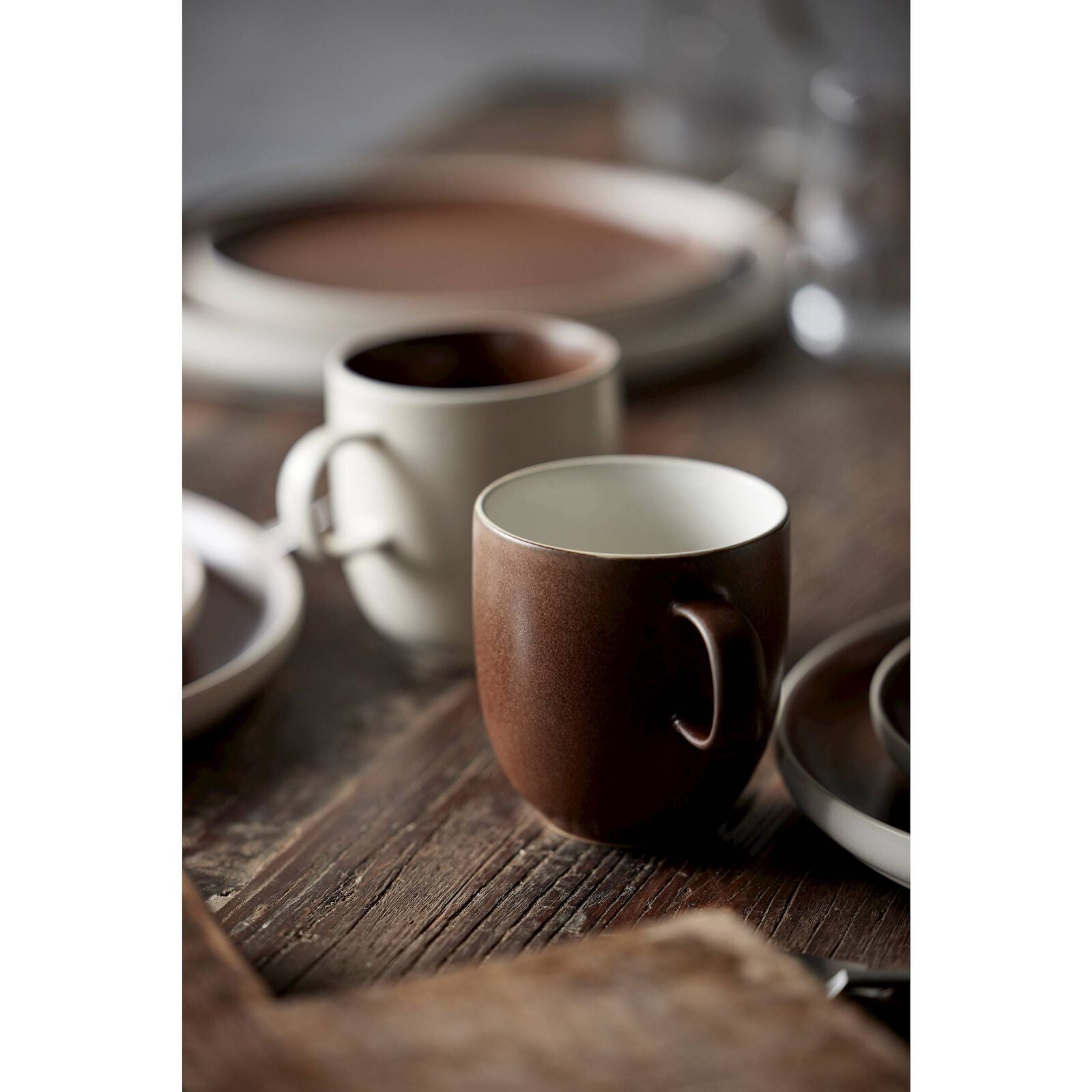 Studio Round Teetasse – 330 ml, Steinzeug, Braun/Weiss, spülmaschinenfest, mikrowellengeeignet