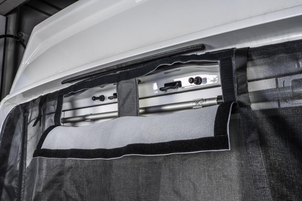 VanQuito Heckmoskitonetz mit Reissverschluss – für VW Heckklappe – Schwarz – Polyester – 1 Stk.