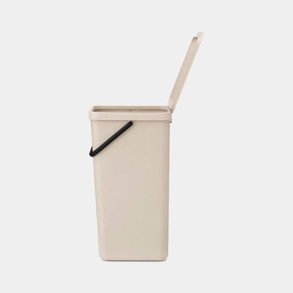 Brabantia Recyclingbox Sort & Go – 40 l – Kunststoff, rechteckig – Beige – mit Deckel, mit Griff
