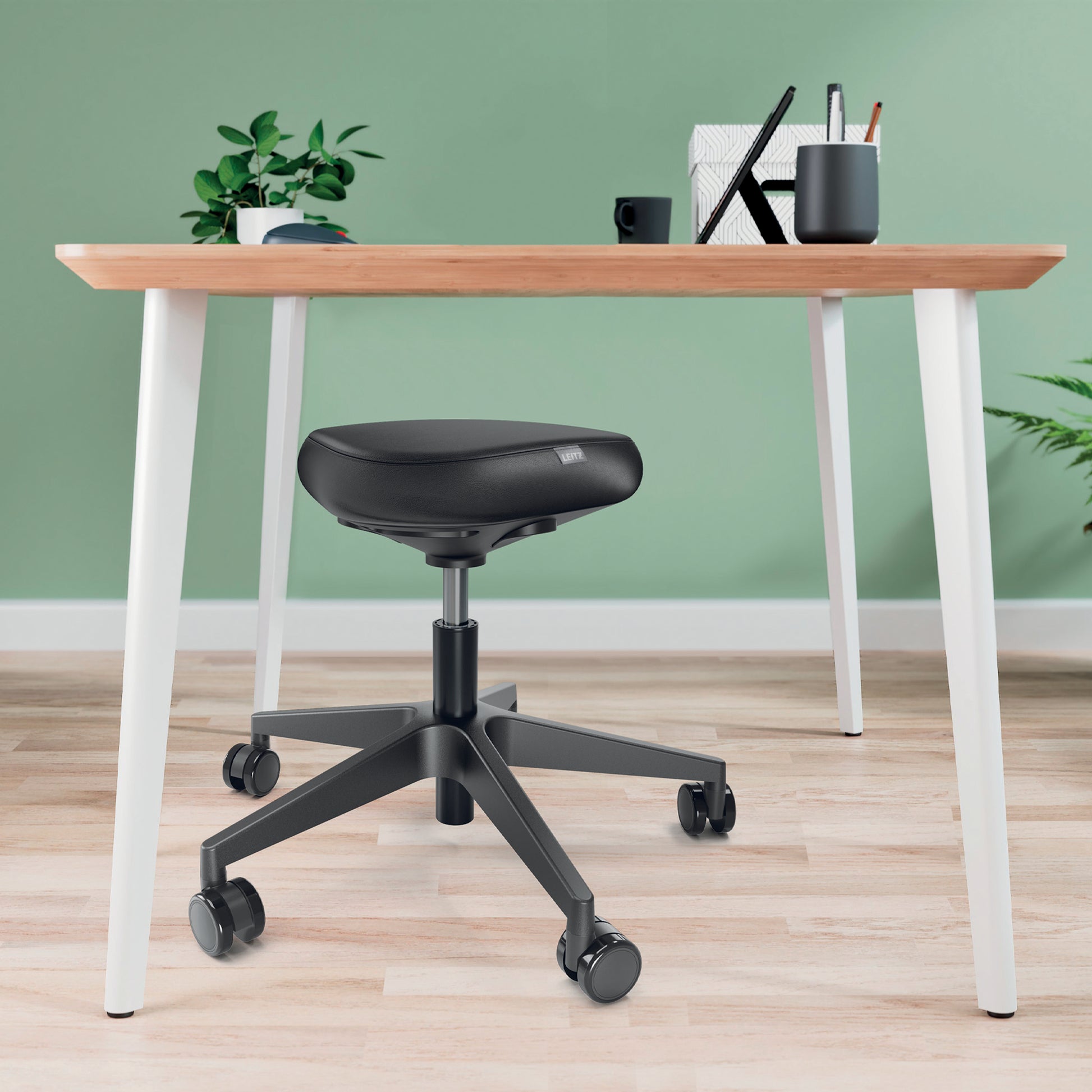 Leitz Hocker – 47 cm, 110 kg, schwarz
