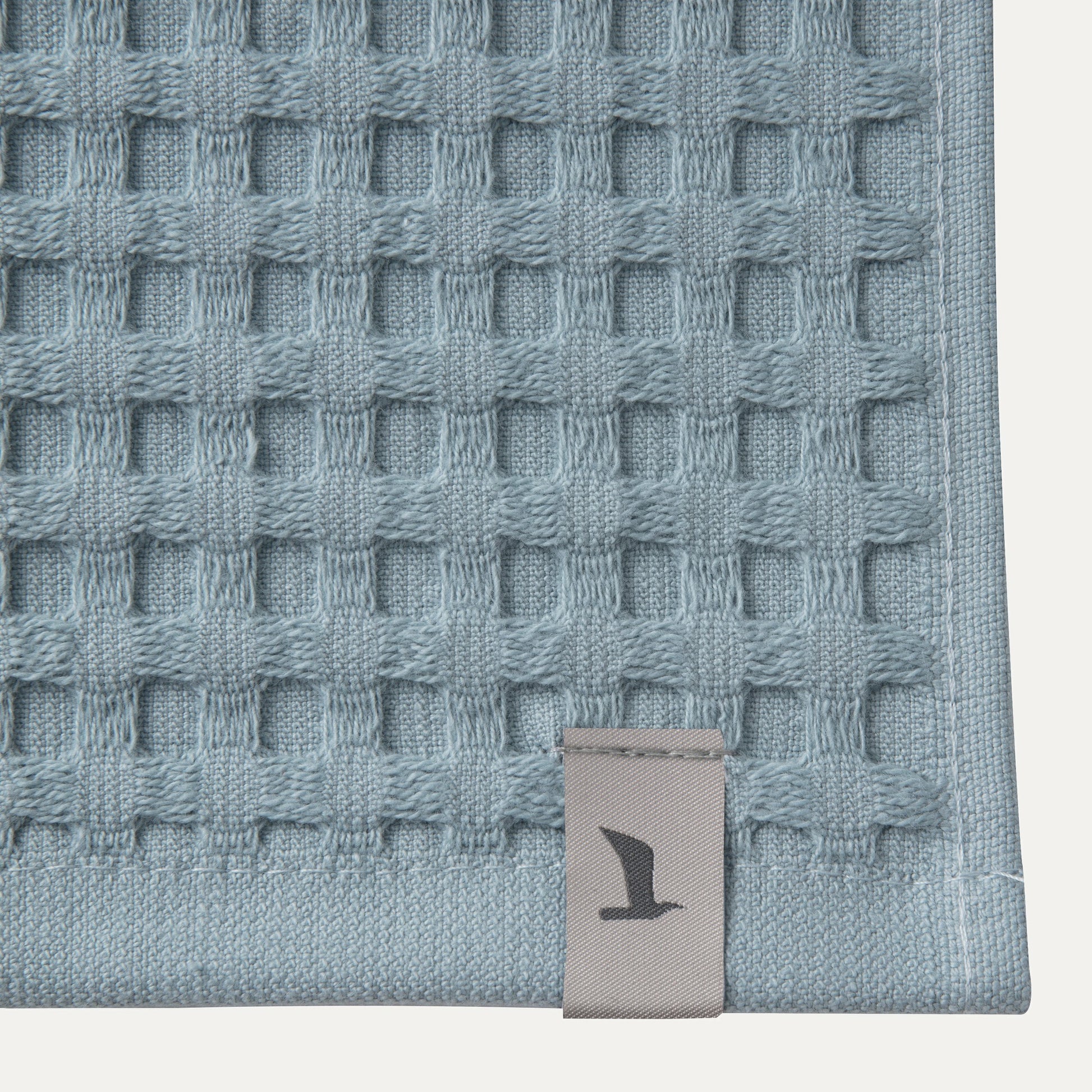 MÖVE Duschtuch Piquée – 70 × 140 cm, Himmelblau, 100% Baumwolle, 350 g/m², STANDARD 100 by OEKO-TEX