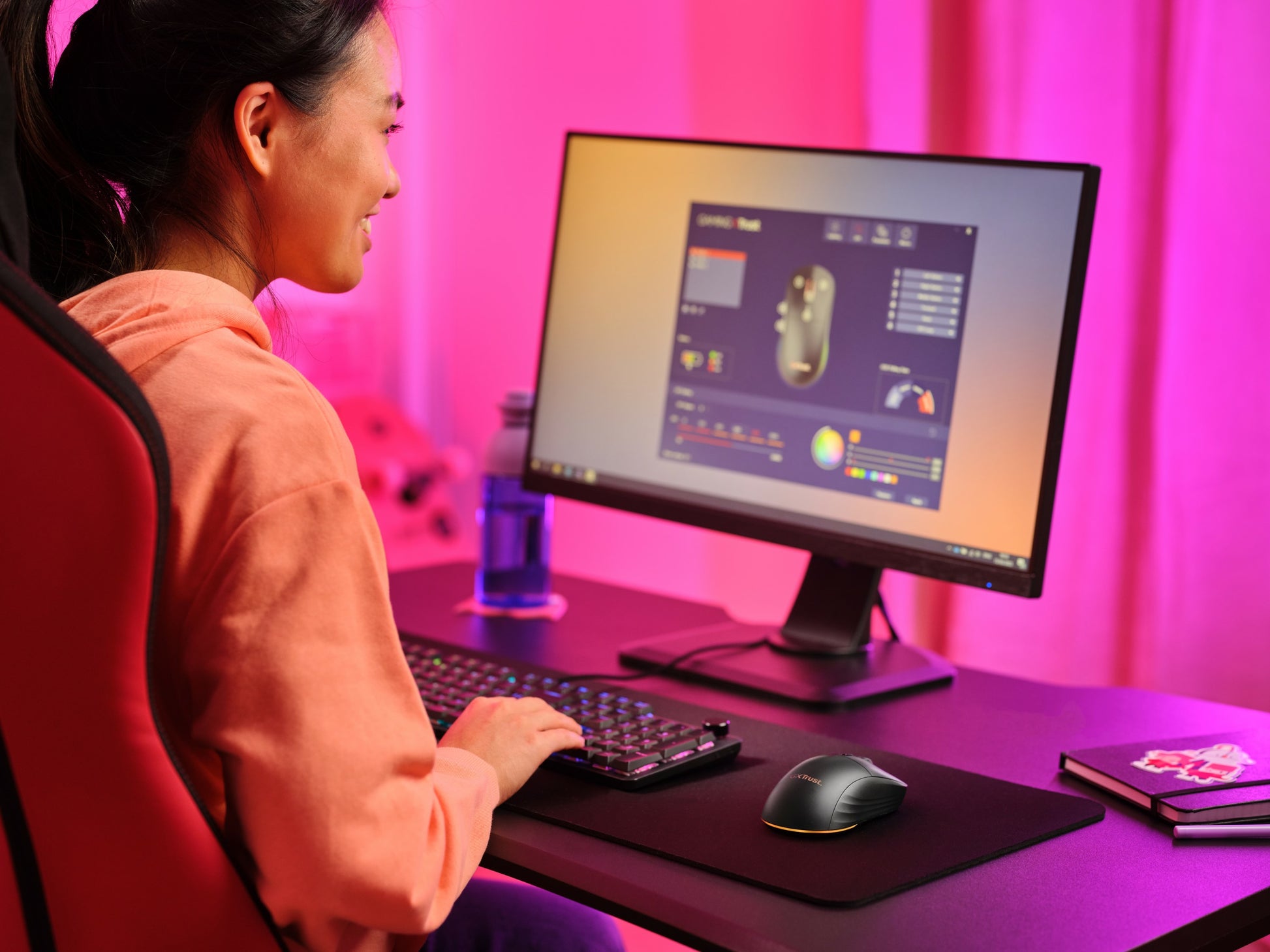 Trust GXT 927 Redex+ – Gaming-Maus – Kabellos (2,4 GHz), 25600 DPI, RGB-Beleuchtung, Rechtshänder, Schwarz