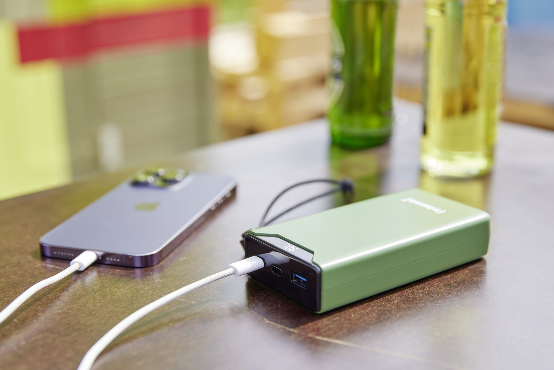 Intenso F20000 Powerbank 20'000 mAh – 20 W PD, 1× USB-C, 1× USB-A, grün