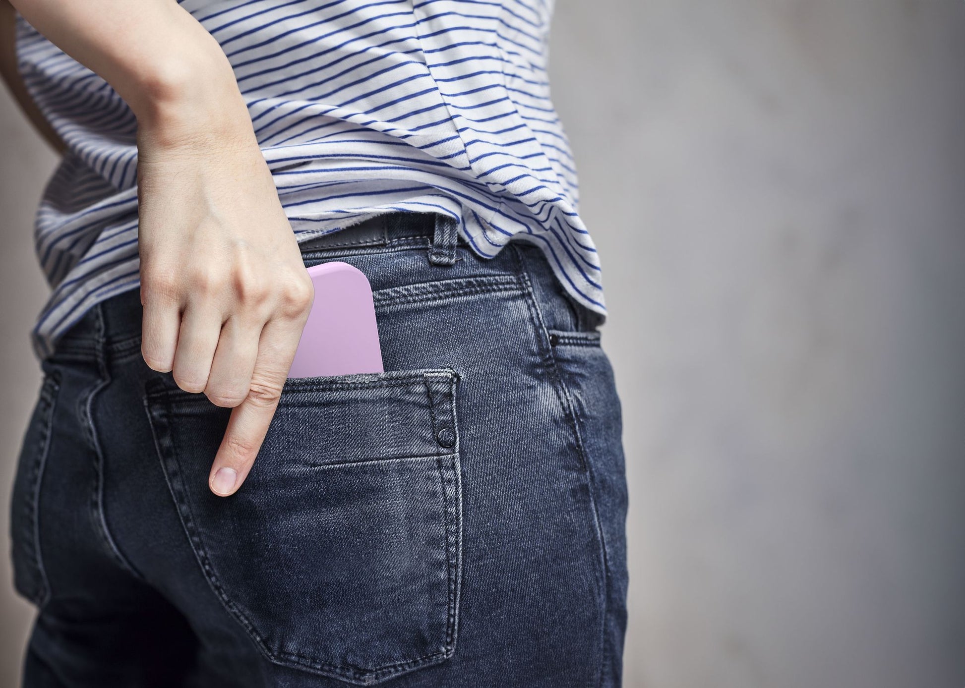 Cellularline Backcover – für Apple iPhone 16 – rosa