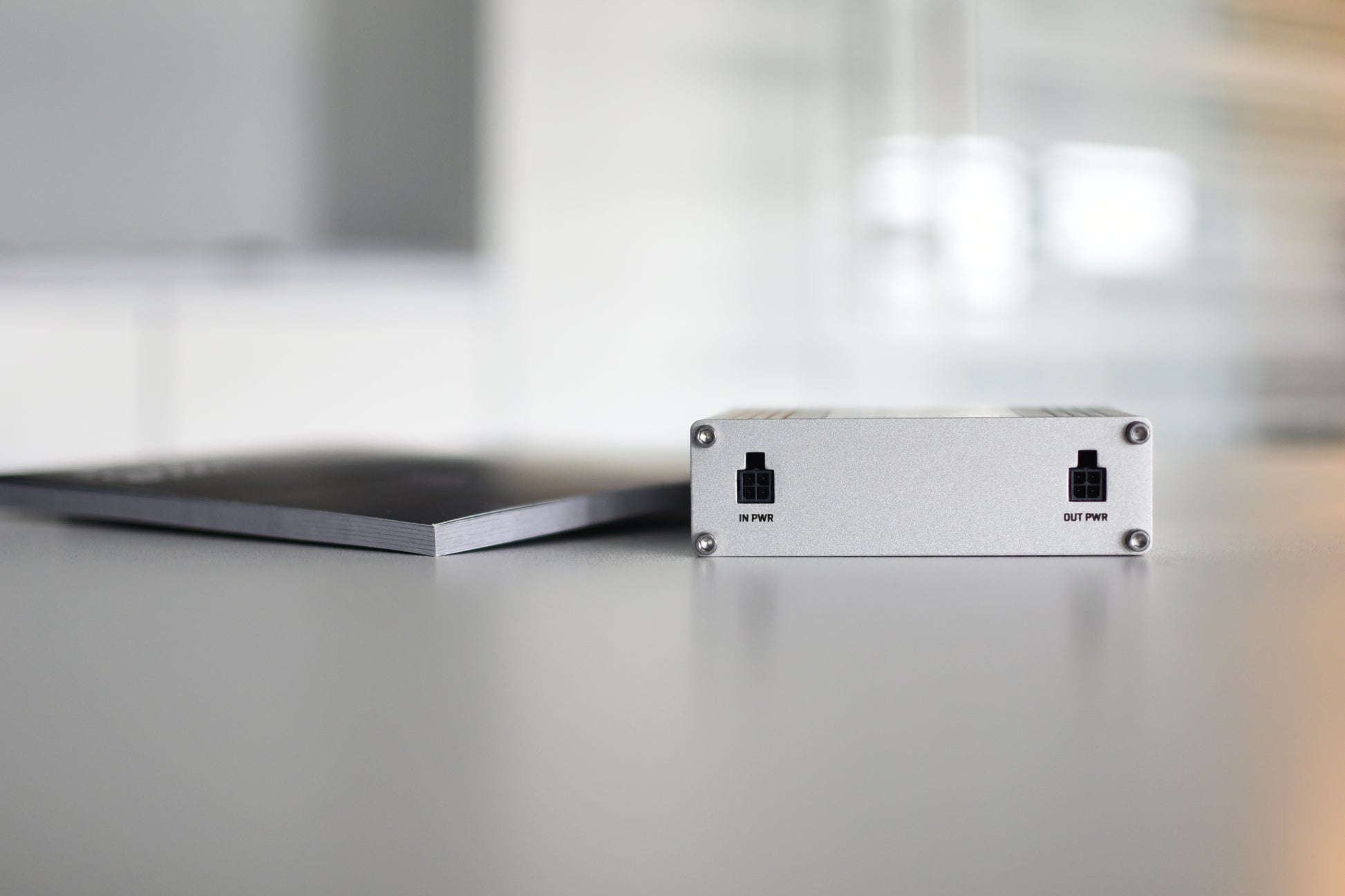 Teltonika BAT120 USV 22 W Line-Interaktiv – Kompakt – 4-polige DC-Ports×2 – für RUT2xx, RUT95x, RUT3xx und andere