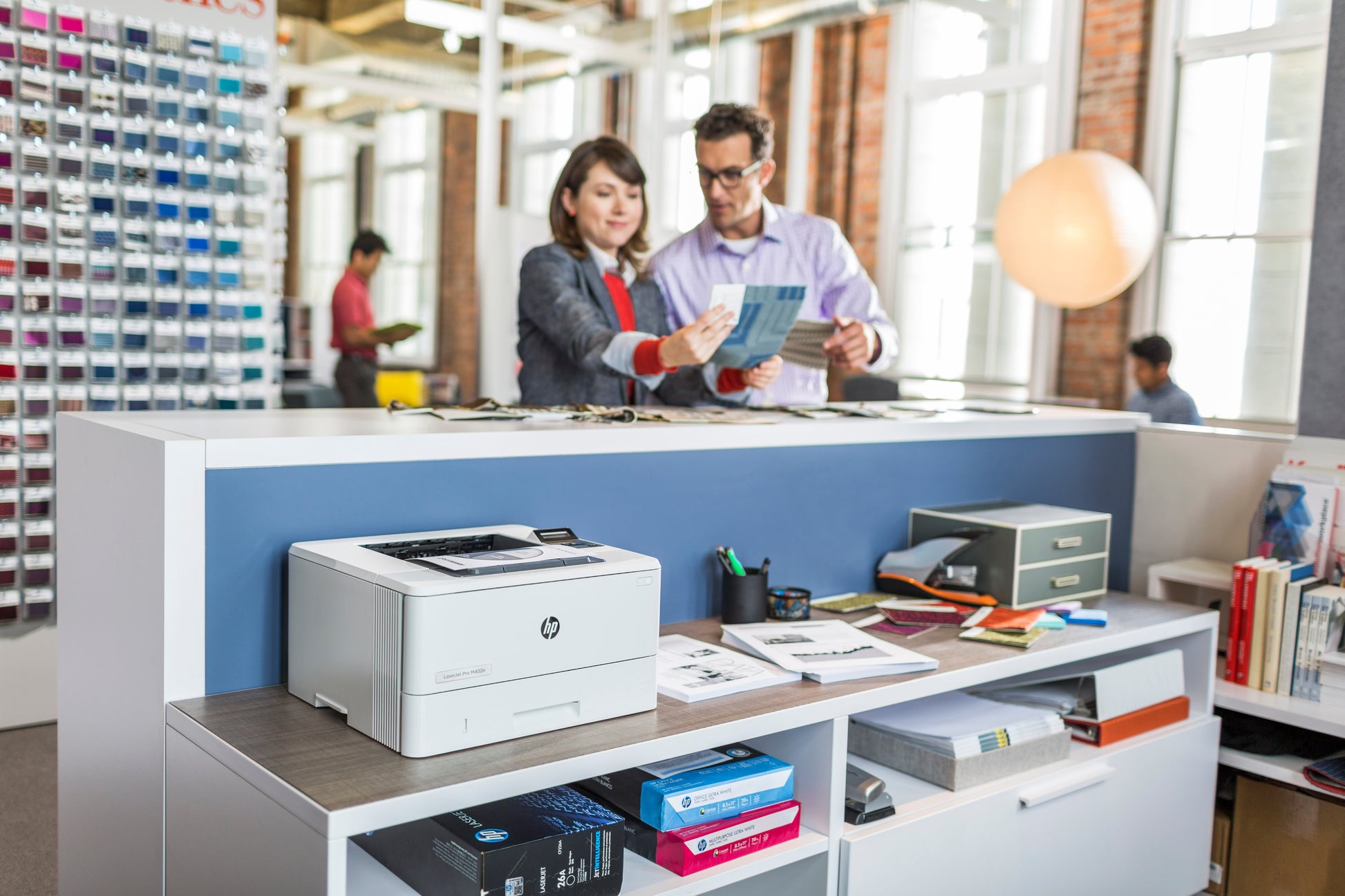HP LaserJet Pro M402dne – Schwarz-Weiss, A4, Duplex, LAN, USB, 38 Seiten pro Minute, AirPrint, Mopria