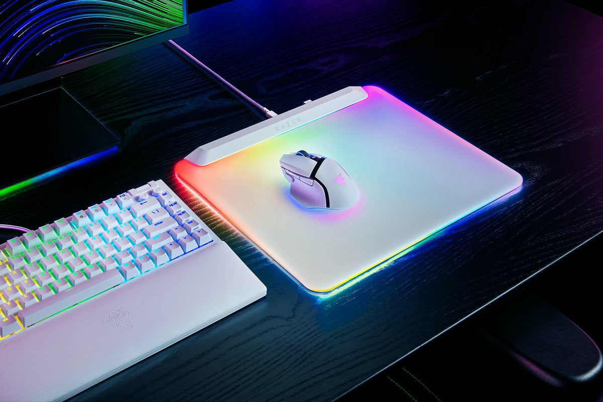 Razer Firefly V2 Pro – Gaming-Mauspad – 360 × 278 mm, RGB, USB, Weiss