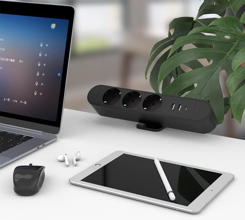 Microconnect Steckdosenleiste – 3×T13, 1×USB‑A, USB‑C 30 W, 1,8 m
