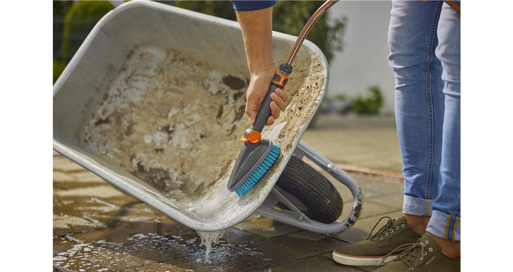 Gardena Scheuerbürste Cleansystem – 30,8×8,3×13 cm, grün/grau/orange, 1 Stück