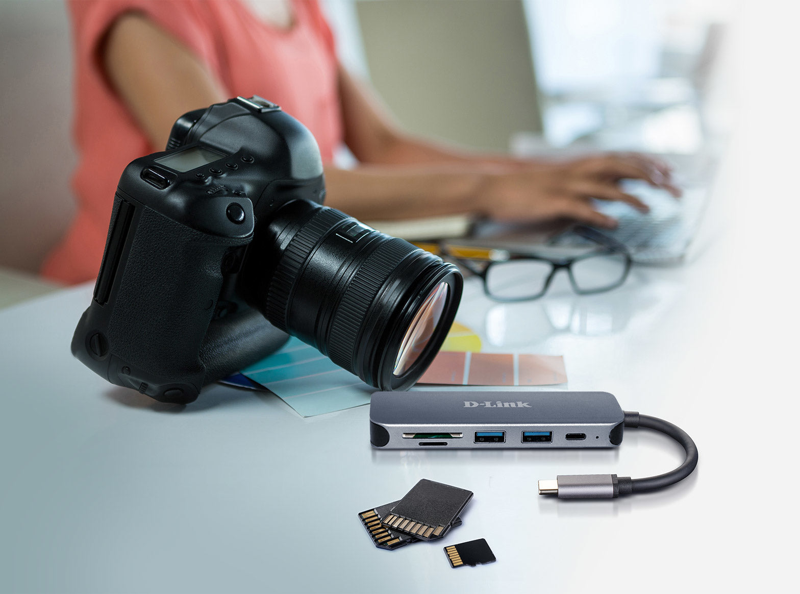 D-Link DUB-2325/E USB-Hub – USB-C, 2× USB-A, SD/microSD, für Windows/Mac