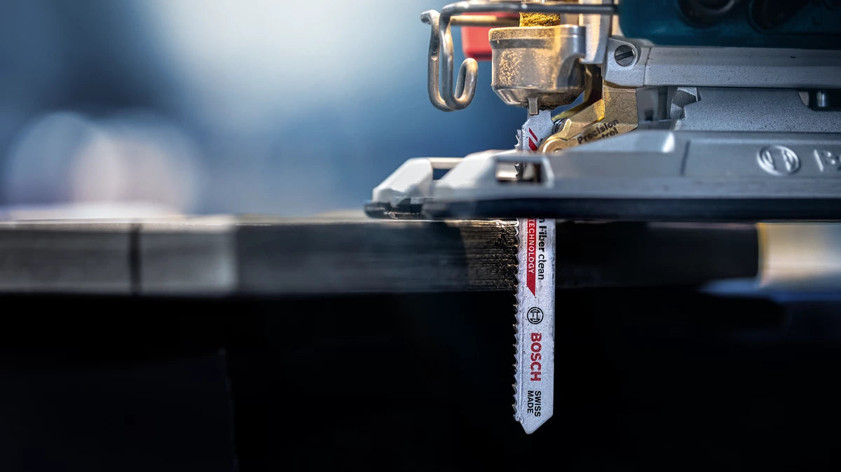 Bosch EXPERT Carbon Fiber Clean Stichsägeblatt 92 mm Hartmetall – 3 Stk – für Faserplatte, Kunststoff