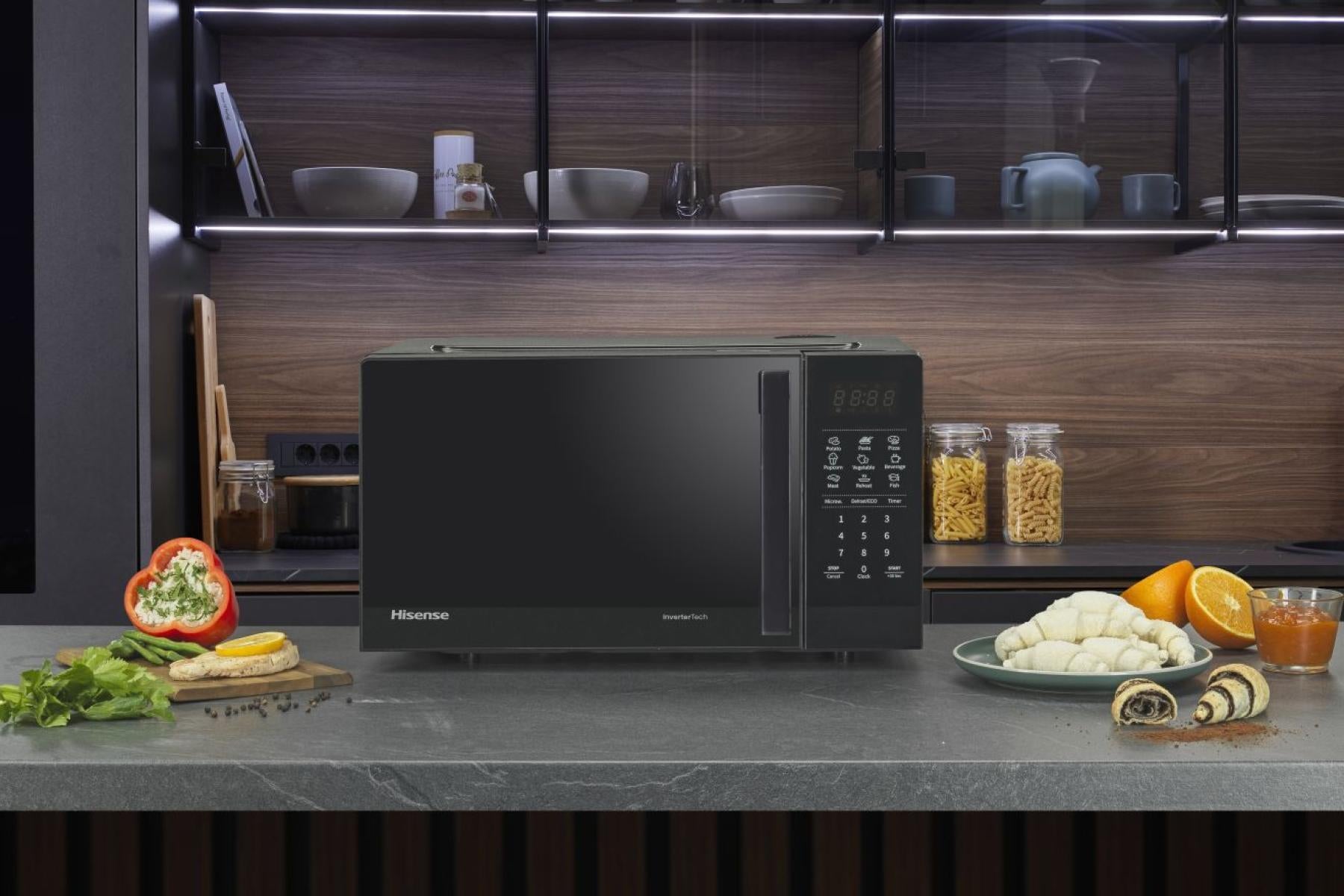 Hisense Solo-Mikrowelle H20MOBS4HI – 20 l, Inverter & Keramikboden, 700 W – schwarz