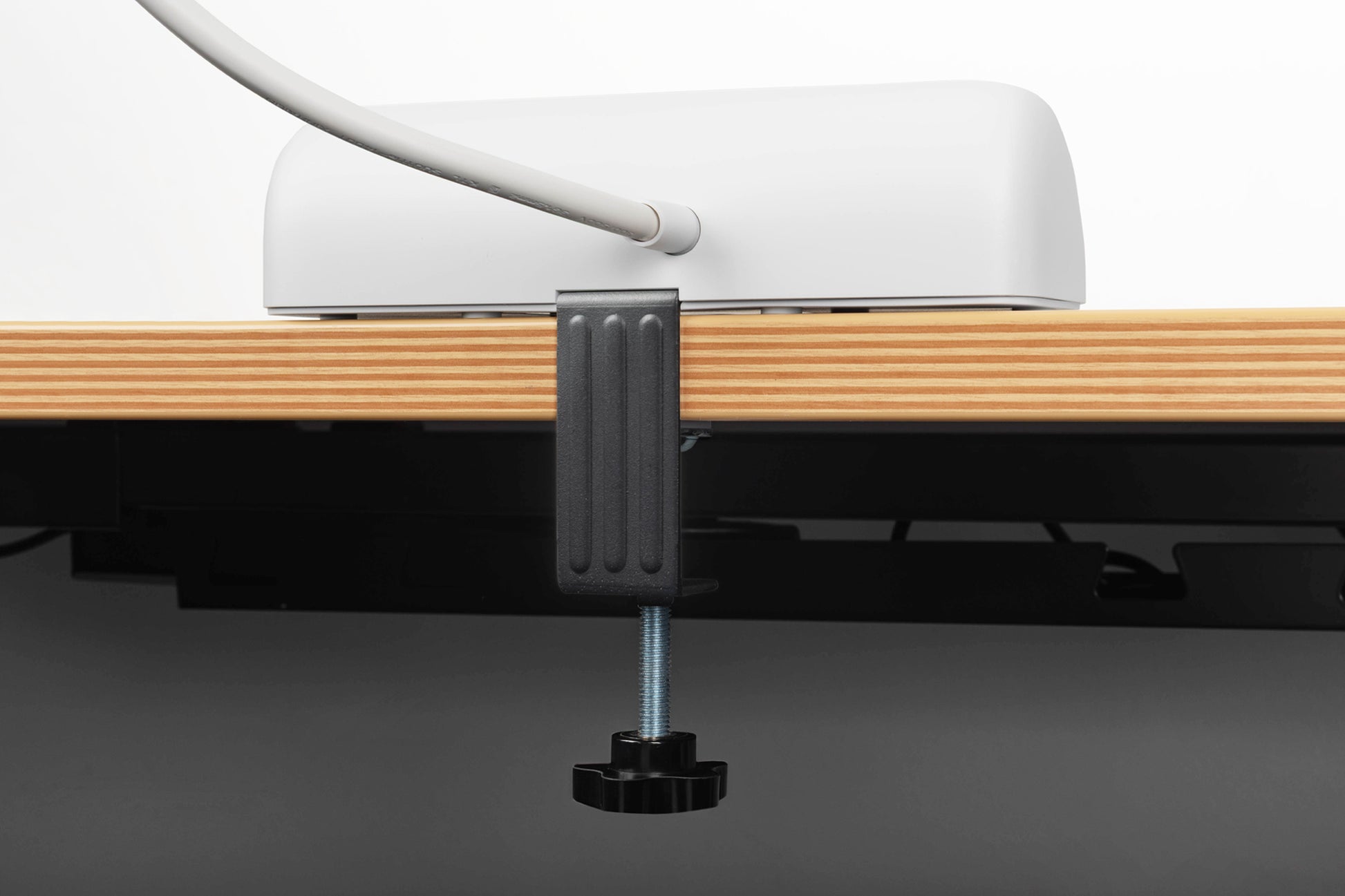 Digitus Steckdosenleiste mit USB EU-Stecker (Typ E/F) 3× – USB-C×1, USB-A×2 – 1,5 m – Weiss