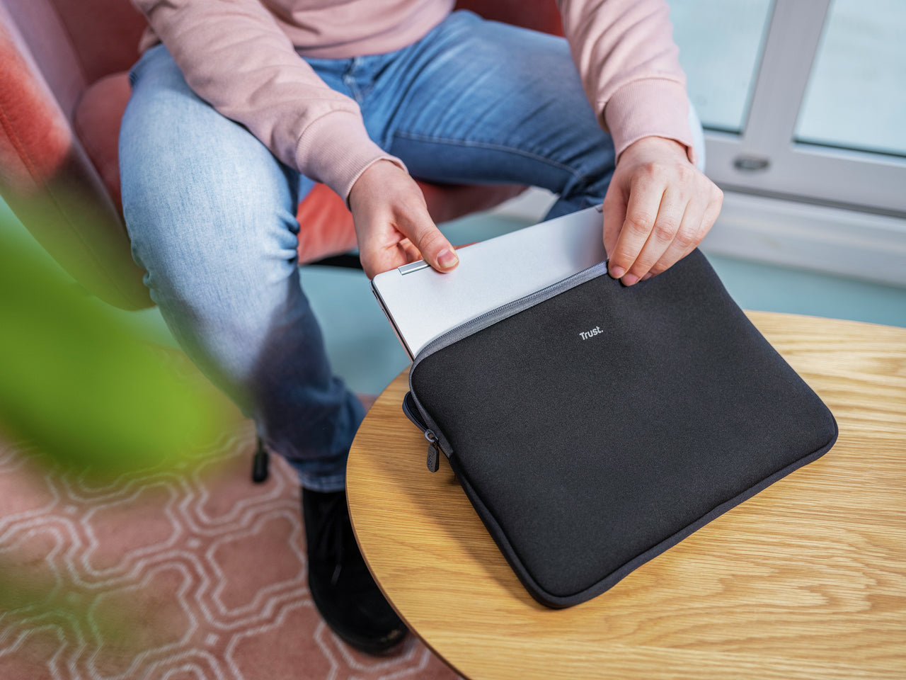 Trust Notebook-Schutzhülle bis 13,3" – Schwarz