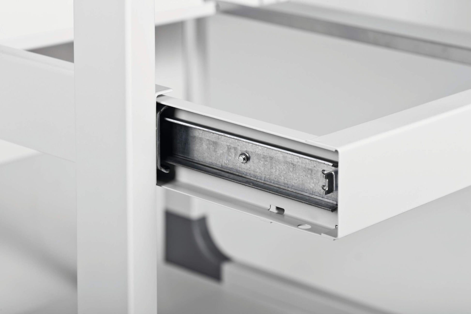 Durable SYSTEM 75 VH IT-/Medizin-Fahrwagen – 75 × 53,4 × 115 cm, höhenverstellbar, grau, Stahl