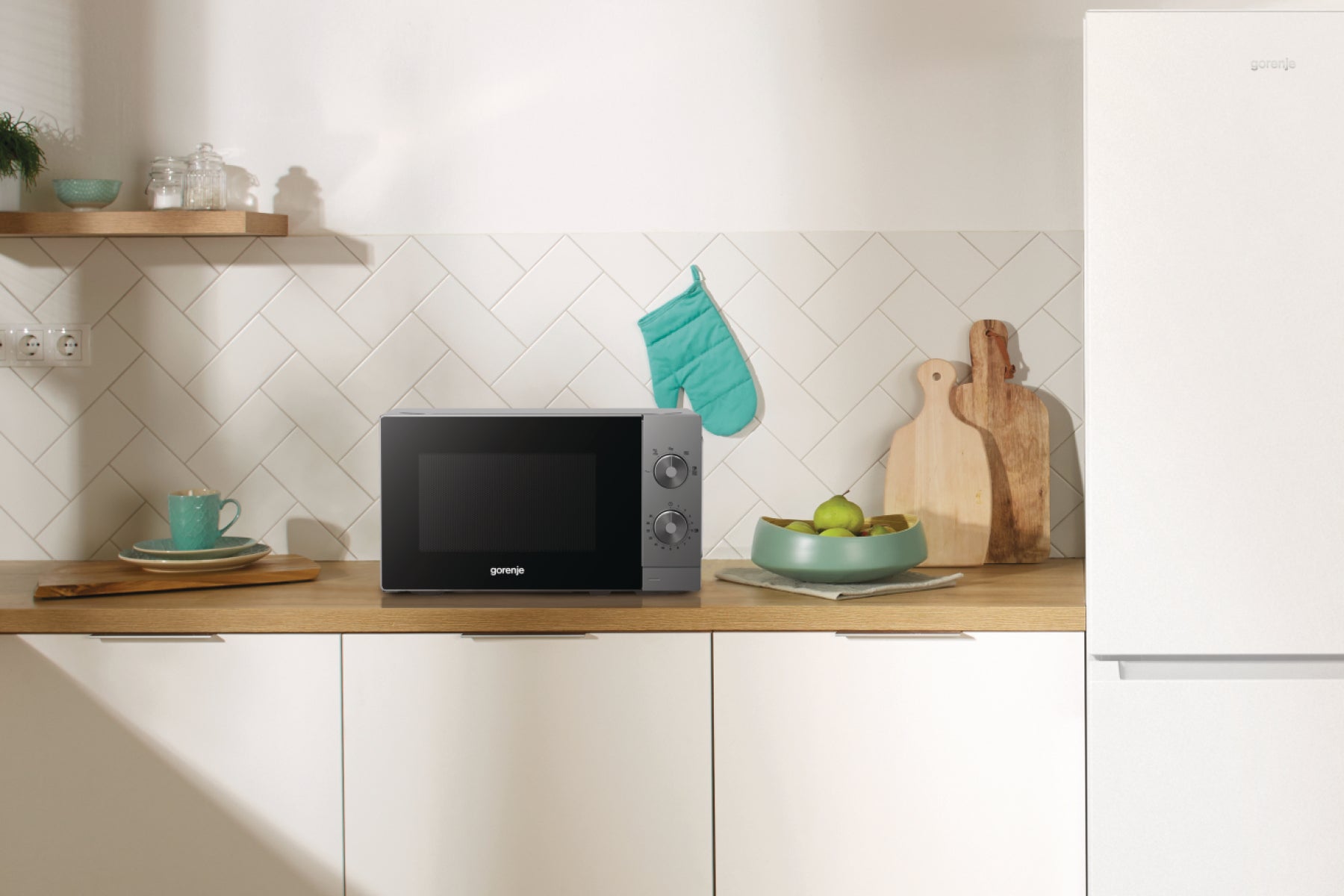 Gorenje Mikrowelle MO20E1T4 – 20 l, 700 W – schwarz/edelstahl