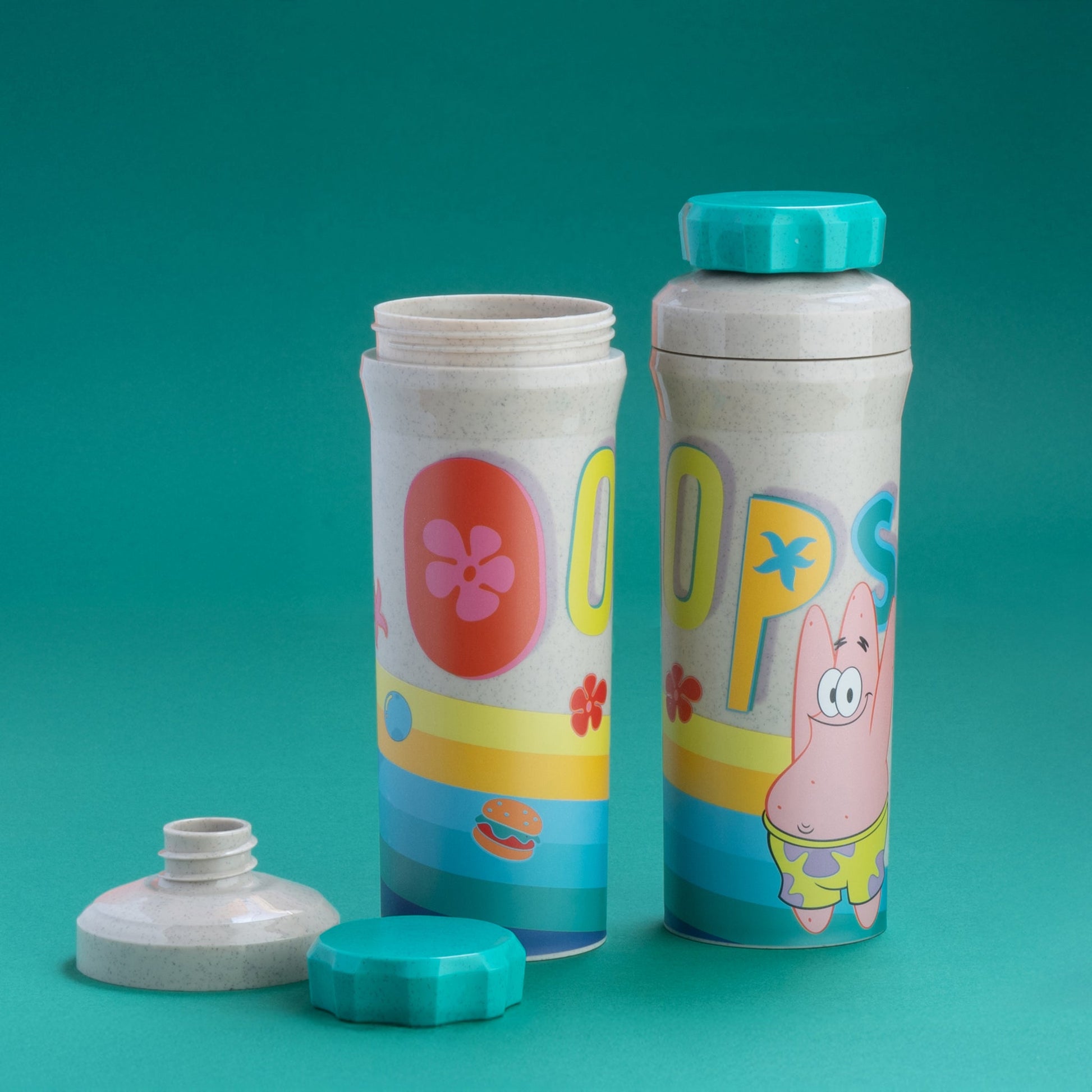 koziol OLLI PATRICK Kindertrinkflasche 500 ml – Biozirkulärer Kunststoff, Schraubverschluss, Sand
